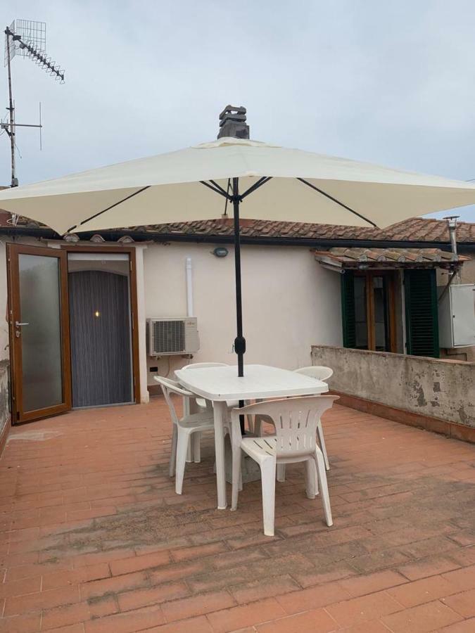 Casale Falcone Piombino Esterno foto